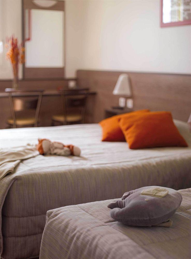Ace Ferrand La Pardieu Hotel
